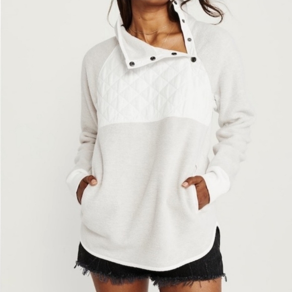 Abercrombie & Fitch Jackets & Blazers - Abercrombie &‎ Fitch Asymmetric Snap Up Fleece